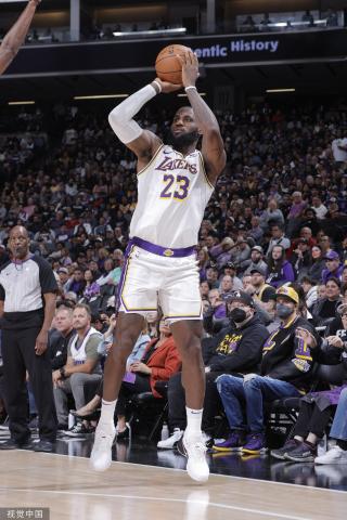 一些年轻球 一些年轻球